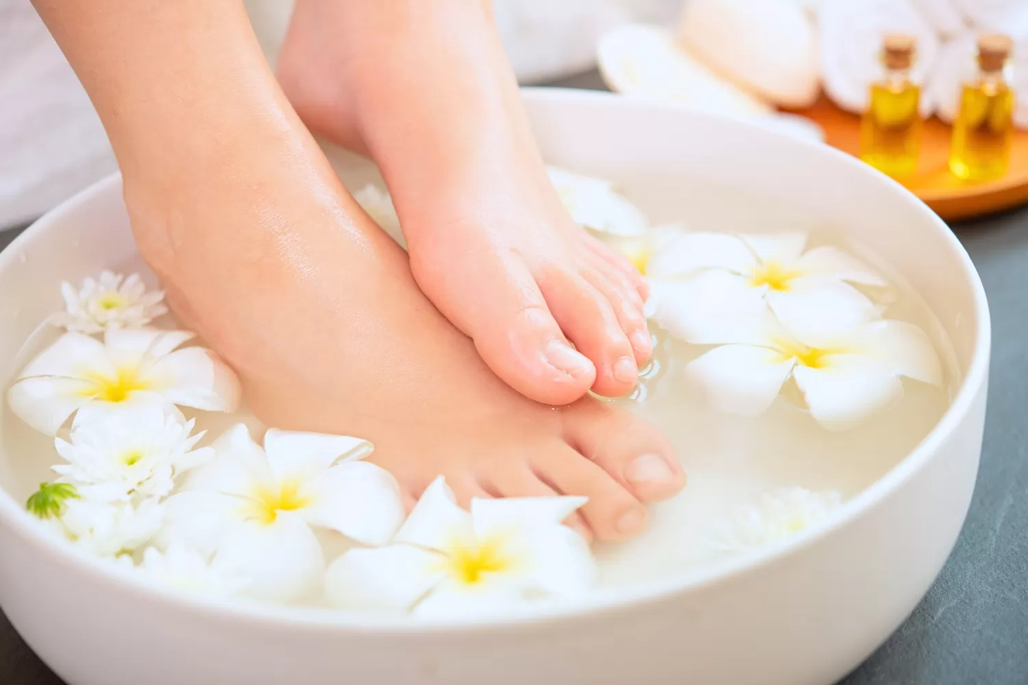 5 Cara Membersihkan Kaki yang Efektif dan Menyehatkan