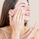 5 Langkah Merawat Dagu Setelah Terpapar Sinar Matahari